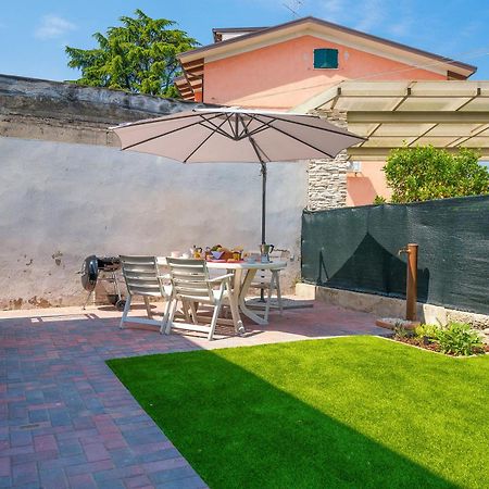 Family House Bivio Villa Peschiera del Garda Exterior photo